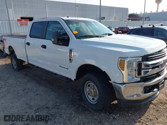 2018 Ford F-250 XL с VIN 1FT7W2BT5JEC78221, выставлен на аукционе IAAI как лот 43043737 с пробегом 125 888 миль миль и . История ставок и продаж доступна на DreamBid. Изображение 1.