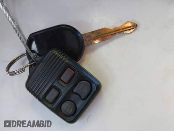 2002 Ford Explorer XLT с VIN 1FMZU73E12ZC38042, выставлен на аукционе IAAI как лот 42985608 с пробегом 209 358 миль миль и . История ставок и продаж доступна на DreamBid. Изображение 11.