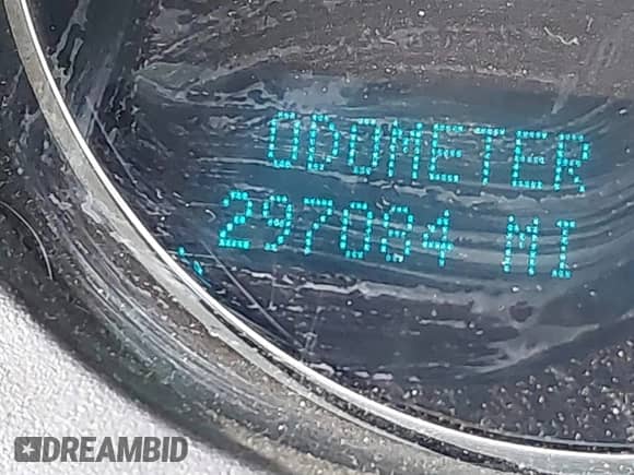 2013 Chevrolet Tahoe LTZ z VIN 1GNSKCE0XDR373858, wystawiony jako IAAI lot #42456875 z przebiegiem 297 084 mil mil oraz . Historia ofert i sprzedaży dostępna na DreamBid. Obrazek 15.