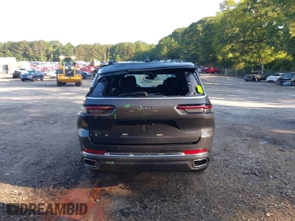 2023 Jeep Grand Cherokee Overland z VIN 1C4RJJDG5P8705891, wystawiony jako IAAI lot #42757590 z przebiegiem 118 631 mil mil oraz . Historia ofert i sprzedaży dostępna na DreamBid. Obrazek 16.