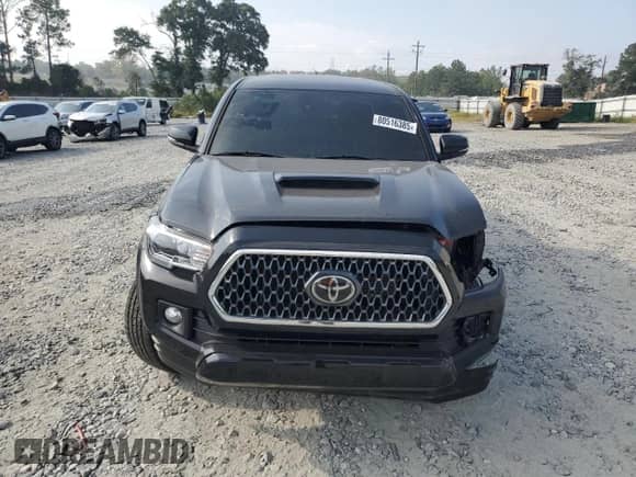 2019 Toyota Tacoma SR5 with VIN 3TMAZ5CN1KM102079, listed as a Copart auction lot 80516385 with 118,807 mi miles and Salvage title. Bid and sale history available at DreamBid. Image 5.