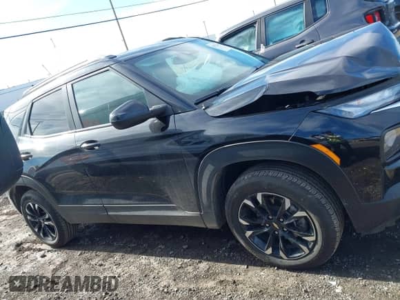 2023 Chevrolet TrailBlazer LT z VIN KL79MRSL1PB144577, wystawiony jako IAAI lot #43376345 z przebiegiem 36 216 mil mil oraz . Historia ofert i sprzedaży dostępna na DreamBid. Obrazek 13.