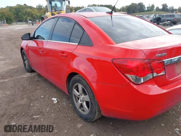 2014 Chevrolet Cruze 1LT with VIN 1G1PC5SBXE7323593, listed as a IAAI auction lot 43374552 with 235,560 mi miles and . Bid and sale history available at DreamBid. Image 3.