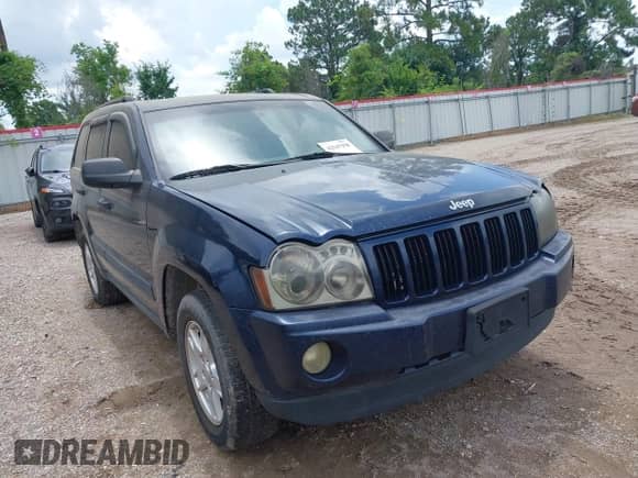 2005 Jeep Grand Cherokee Laredo with VIN 1J4HS48N45C640233, listed as a IAAI auction lot 42547998 with 278,042 mi miles and . Bid and sale history available at DreamBid. Image 1.