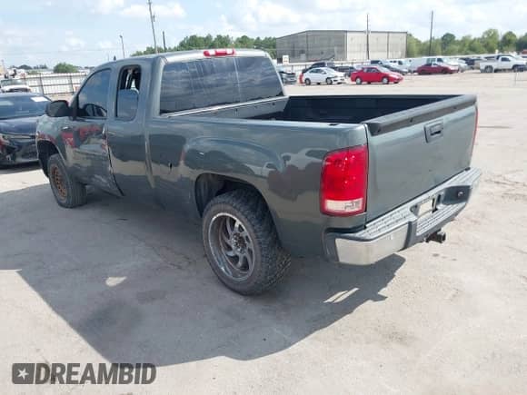 2011 GMC Sierra 1500 SLE z VIN 1GTR1VE0XBZ106206, wystawiony jako IAAI lot #43548399 z przebiegiem 215 298 mil mil oraz . Historia ofert i sprzedaży dostępna na DreamBid. Obrazek 3.