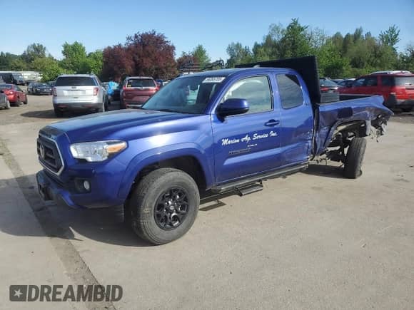 2022 Toyota Tacoma SR z VIN 3TYSZ5AN0NT091172, wystawiony jako Copart lot #56365785 z przebiegiem Nie podano mil oraz Szkoda całkowita • Salvage title. Historia ofert i sprzedaży dostępna na DreamBid. Obrazek 1.