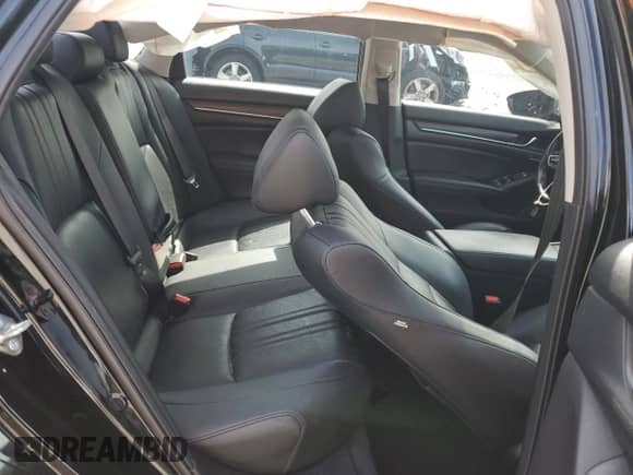 2018 Honda Accord Touring z VIN 1HGCV3F91JA014783, wystawiony jako Copart lot #80815115 z przebiegiem 113 745 mil mil oraz Szkoda całkowita • Salvage title. Historia ofert i sprzedaży dostępna na DreamBid. Obrazek 10.