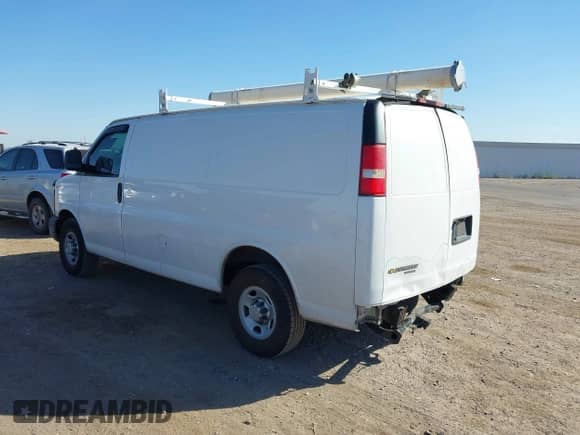 2015 Chevrolet Express Cargo with VIN 1GCWGFCF7F1282570, listed as a IAAI auction lot 42820600 with 145,782 mi miles and . Bid and sale history available at DreamBid. Image 3.