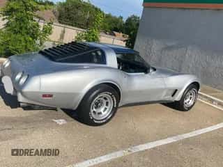 1978 Chevrolet Corvette с VIN 1Z87L8S410080, выставлен на аукционе Copart как лот 56801905 с пробегом 81 586 миль миль и Чистый • Clean title. История ставок и продаж доступна на DreamBid. Изображение 4.