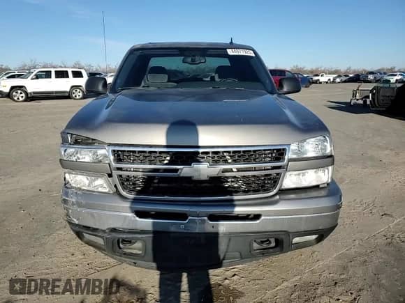 2006 Chevrolet Silverado 1500 LT2 z VIN 2GCEC13T761189588, wystawiony jako Copart lot #44971925 z przebiegiem 350 472 mil mil oraz Szkoda całkowita • Salvage title. Historia ofert i sprzedaży dostępna na DreamBid. Obrazek 10.