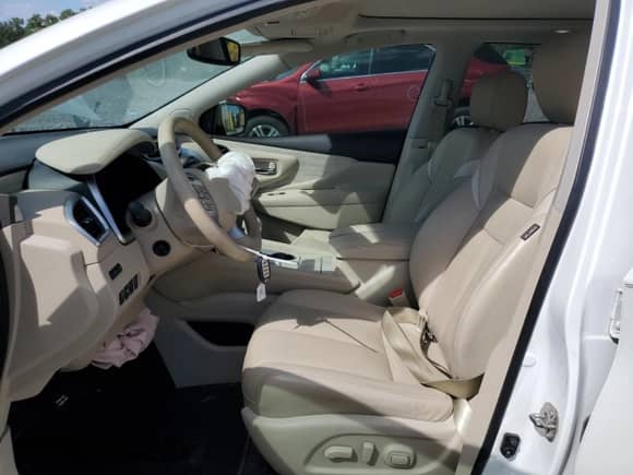 2017 Nissan Murano Platinum с VIN 5N1AZ2MG4HN123260, выставлен на аукционе Copart как лот 70687995 с пробегом 137 260 миль миль и Списание • Salvage title. История ставок и продаж доступна на DreamBid. Изображение 7.