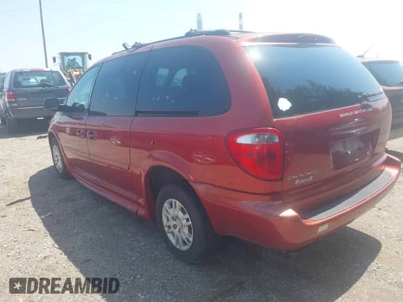 2005 Dodge Grand Caravan with VIN 2D8GP24R15R248433, listed as a IAAI auction lot 42470469 with 94,349 mi miles and . Bid and sale history available at DreamBid. Image 3.