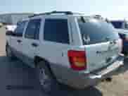 2000 Jeep Grand Cherokee Laredo z VIN 1J4GW48N5YC236166, wystawiony jako IAAI lot #42724532 z przebiegiem 172 052 mil mil oraz . Historia ofert i sprzedaży dostępna na DreamBid. Obrazek 3.