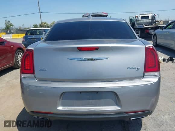 2018 Chrysler 300 S with VIN 2C3CCABG4JH227276, listed as a IAAI auction lot 42573789 with 86,147 mi miles and . Bid and sale history available at DreamBid. Image 16.
