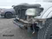 2002 Toyota Tacoma z VIN 5TEHN72N82Z039668, wystawiony jako IAAI lot #43247572 z przebiegiem 241 336 mil mil oraz . Historia ofert i sprzedaży dostępna na DreamBid. Obrazek 21.