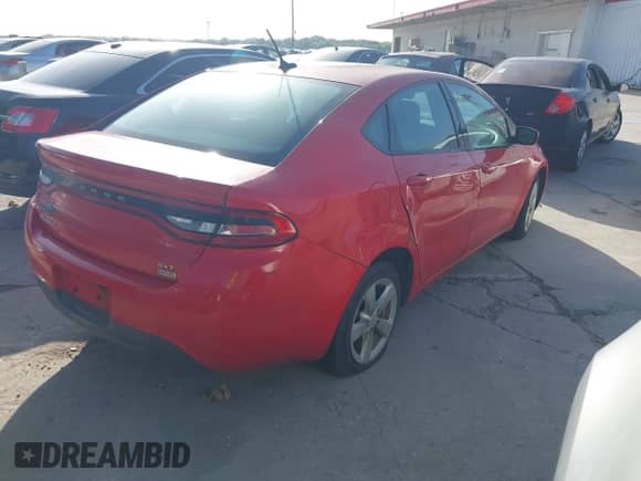 2016 Dodge Dart SXT z VIN 1C3CDFBA2GD652460, wystawiony jako IAAI lot #42767408 z przebiegiem 180 476 mil mil oraz . Historia ofert i sprzedaży dostępna na DreamBid. Obrazek 4.