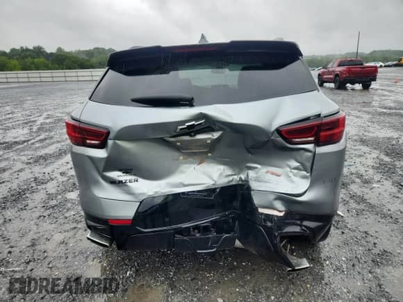 2023 Chevrolet Blazer RS z VIN 3GNKBERS3PS233658, wystawiony jako Copart lot #67798385 z przebiegiem 27 891 mil mil oraz Szkoda całkowita • Salvage title. Historia ofert i sprzedaży dostępna na DreamBid. Obrazek 6.