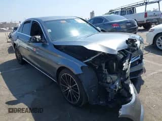 2019 Mercedes-Benz C 300 с VIN 55SWF8DB3KU312562, выставлен на аукционе IAAI как лот 43001975 с пробегом Не указан миль и . История ставок и продаж доступна на DreamBid. Изображение 1.