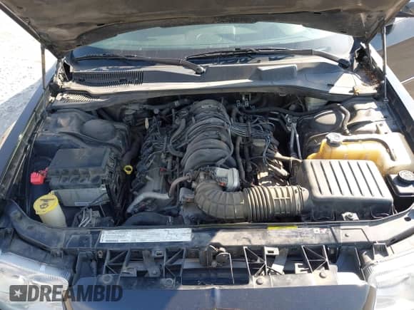 2005 Chrysler 300 C with VIN 2C3AA63H65H500564, listed as a IAAI auction lot 43187637 with 149,990 mi miles and . Bid and sale history available at DreamBid. Image 10.