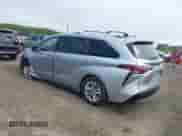 2025 Toyota Sienna Limited с VIN 5TDZRKEC9SS234407, выставлен на аукционе IAAI как лот 42131916 с пробегом 7 695 миль миль и . История ставок и продаж доступна на DreamBid. Изображение 3.