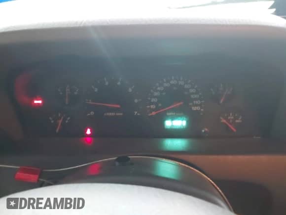 2000 Jeep Grand Cherokee Laredo с VIN 1J4G248S3YC258331, выставлен на аукционе IAAI как лот 42192967 с пробегом 151 021 миль миль и . История ставок и продаж доступна на DreamBid. Изображение 7.