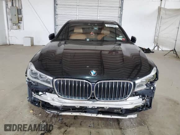 2019 BMW 7 Series 750i xDrive with VIN WBA7F2C53KB239045, listed as a Copart auction lot 51090855 with 95,043 mi miles and Clean title. Bid and sale history available at DreamBid. Image 5.