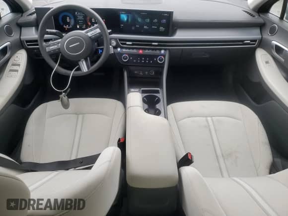 2025 Hyundai Sonata SEL with VIN KMHL64JA0SA447026, listed as a Copart auction lot 85819525 with 14,098 mi miles and Clean title. Bid and sale history available at DreamBid. Image 8.