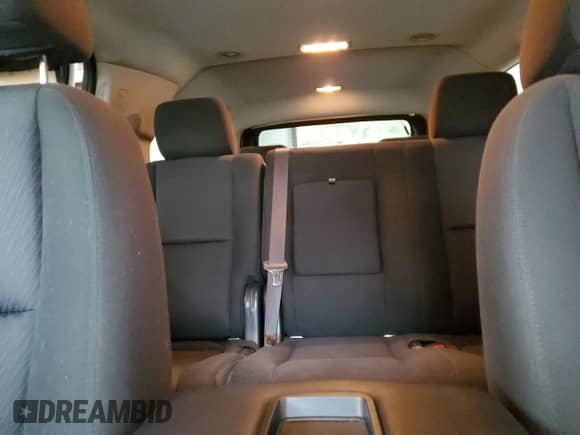 2011 Chevrolet Suburban LS with VIN 1GNSCHE06BR177102, listed as a Copart auction lot 82267595 with 190,315 mi miles and Clean title. Bid and sale history available at DreamBid. Image 10.