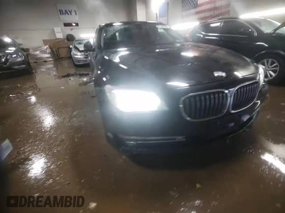 2015 BMW 7 Series 740Li xDrive with VIN WBAYF4C50FGS99499, listed as a Copart auction lot 87686735 with 108,568 mi miles and Salvage title. Bid and sale history available at DreamBid. Image 13.