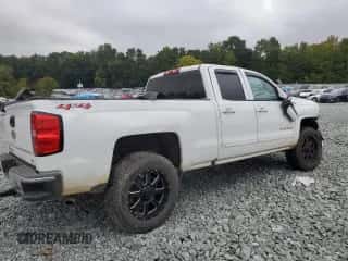2018 Chevrolet Silverado 1500 LT z VIN 1GCVKREC7JZ151048, wystawiony jako Copart lot #80355965 z przebiegiem 63 922 mil mil oraz Szkoda całkowita • Salvage title. Historia ofert i sprzedaży dostępna na DreamBid. Obrazek 3.