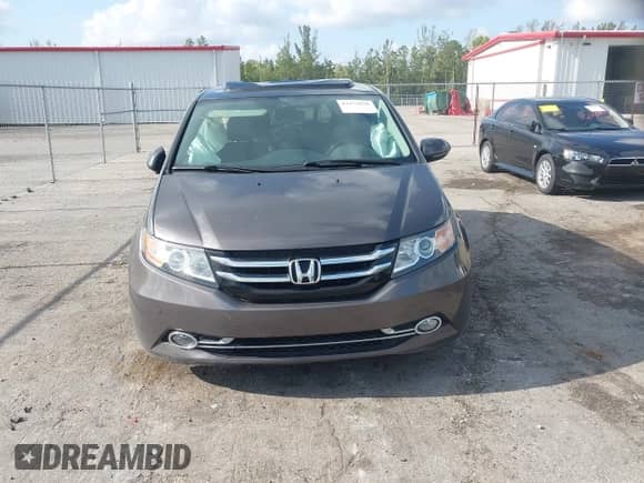2016 Honda Odyssey Touring Elite с VIN 5FNRL5H91GB045832, выставлен на аукционе IAAI как лот 42151020 с пробегом 89 482 миль миль и . История ставок и продаж доступна на DreamBid. Изображение 13.
