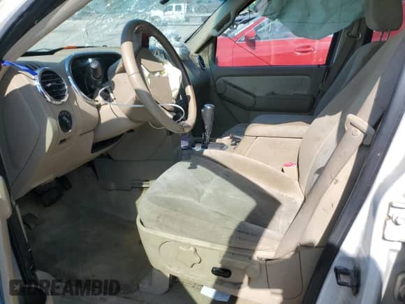 2008 Ford Explorer XLT с VIN 1FMEU73E58UB07474, выставлен на аукционе Copart как лот 85384255 с пробегом 275 061 миль миль и Списание • Salvage title. История ставок и продаж доступна на DreamBid. Изображение 7.