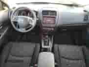 2024 Mitsubishi Outlander S с VIN JA4ARUAU9RU005166, выставлен на аукционе Copart как лот 85740214 с пробегом 6 541 миль миль и Списание • Salvage title. История ставок и продаж доступна на DreamBid. Изображение 8.