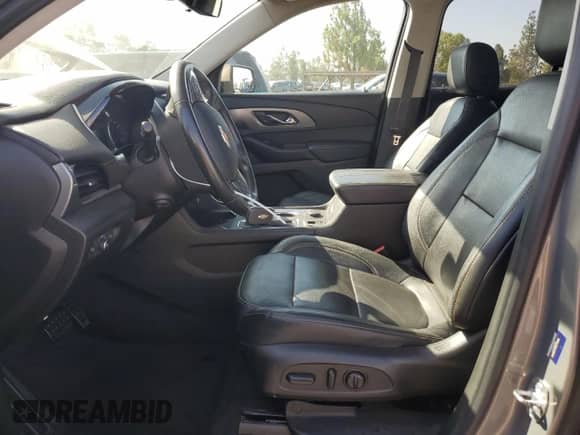 2019 Chevrolet Traverse Premier with VIN 1GNERKKW4KJ222683, listed as a Copart auction lot 64600875 with 120,191 mi miles and Salvage title. Bid and sale history available at DreamBid. Image 7.