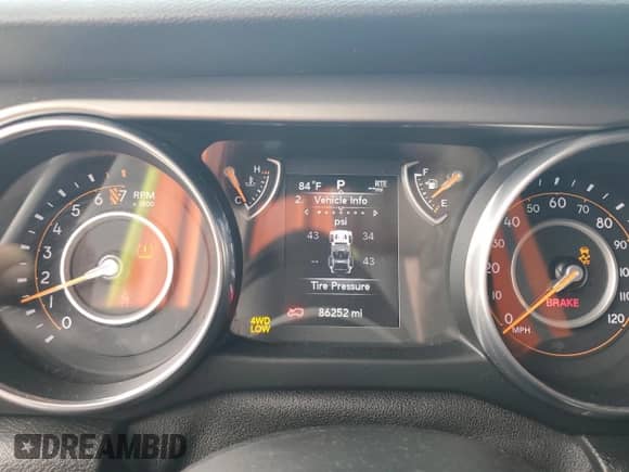 2018 Jeep Wrangler Sport with VIN 1C4GJXAG5JW138647, listed as a Copart auction lot 63102055 with 86,252 mi miles and Salvage title. Bid and sale history available at DreamBid. Image 9.