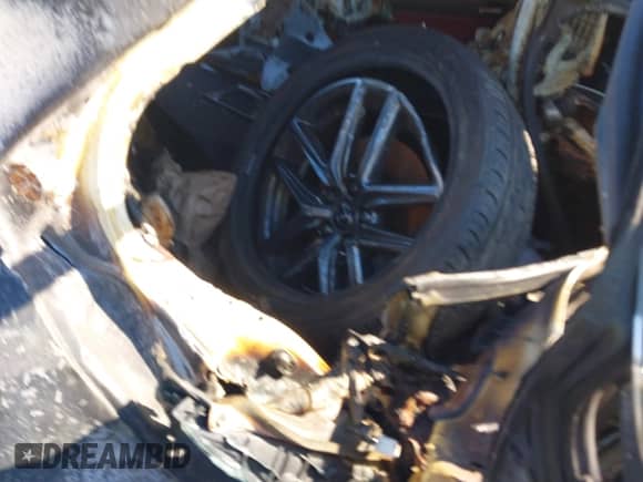 2018 Lexus IS 300 z VIN JTHC81D2XJ5027216, wystawiony jako IAAI lot #41422510 z przebiegiem Nie podano mil oraz . Historia ofert i sprzedaży dostępna na DreamBid. Obrazek 8.