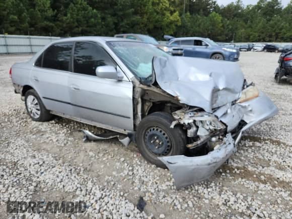 2000 Honda Accord LX z VIN 1HGCG6653YA154885, wystawiony jako Copart lot #83931995 z przebiegiem 211 277 mil mil oraz Szkoda całkowita • Salvage title. Historia ofert i sprzedaży dostępna na DreamBid. Obrazek 4.