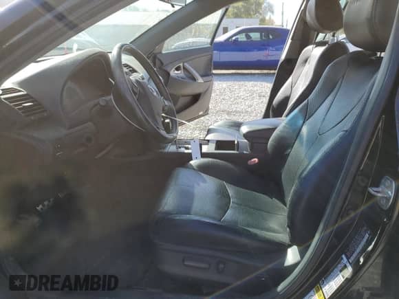 2011 Toyota Camry XLE z VIN 4T1BK3EK3BU116802, wystawiony jako Copart lot #86860565 z przebiegiem 137 653 mil mil oraz Szkoda całkowita • Salvage title. Historia ofert i sprzedaży dostępna na DreamBid. Obrazek 7.