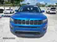 2021 Jeep Compass Latitude z VIN 3C4NJCBBXMT560071, wystawiony jako Copart lot #61250225 z przebiegiem 34 516 mil mil oraz Szkoda całkowita • Salvage title. Historia ofert i sprzedaży dostępna na DreamBid. Obrazek 5.