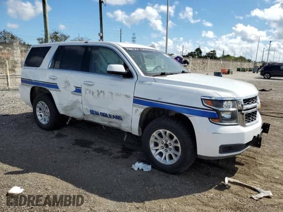2019 Chevrolet Tahoe Commercial z VIN 1GNLCDEC9KR222928, wystawiony jako Copart lot #44903545 z przebiegiem 48 001 mil mil oraz Czysty tytuł • Clean title. Historia ofert i sprzedaży dostępna na DreamBid. Obrazek 4.