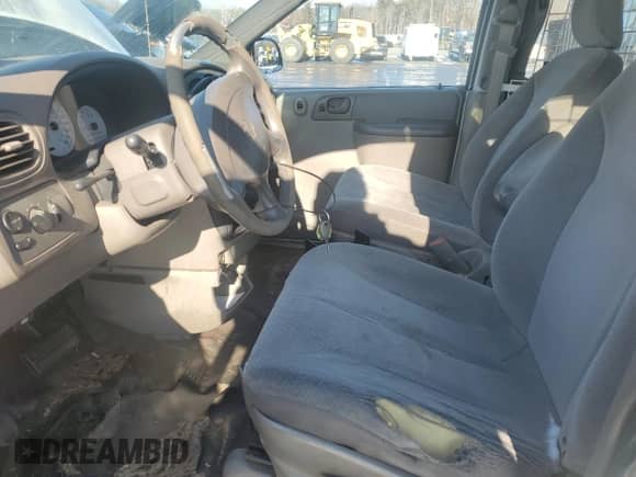 2003 Dodge Caravan Cargo with VIN 1D4GP21323B335254, listed as a Copart auction lot 88923705 with 115,996 mi miles and Clean title. Bid and sale history available at DreamBid. Image 7.