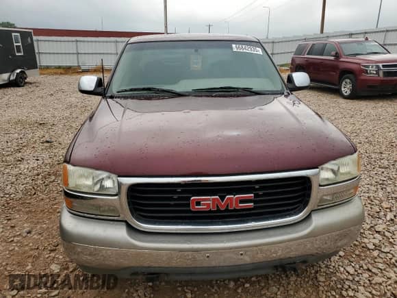 2000 GMC Sierra 1500 SLE with VIN 2GTEC19V3Y1296875, listed as a Copart auction lot 66842935 with 100,494 mi miles and Clean title. Bid and sale history available at DreamBid. Image 5.