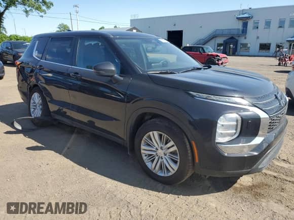 2024 Mitsubishi Outlander ES with VIN JA4J4UA85RZ618163, listed as a Copart auction lot 63319585 with 39,671 mi miles and Salvage title. Bid and sale history available at DreamBid. Image 4.