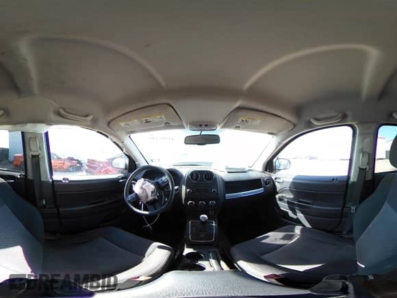 2017 Jeep Compass Sport с VIN 1C4NJCBA5HD123887, выставлен на аукционе IAAI как лот 41996849 с пробегом 145 477 миль миль и . История ставок и продаж доступна на DreamBid. Изображение 19.