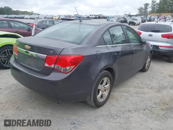 2011 Chevrolet Cruze 1FL z VIN 1G1PE5S99B7224301, wystawiony jako IAAI lot #43384280 z przebiegiem 188 159 mil mil oraz . Historia ofert i sprzedaży dostępna na DreamBid. Obrazek 4.