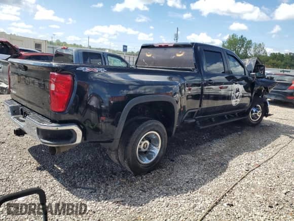 2021 Chevrolet Silverado 3500HD LT with VIN 1GC4YTEY0MF230103, listed as a Copart auction lot 67789104 with 56,269 mi miles and Salvage title. Bid and sale history available at DreamBid. Image 3.
