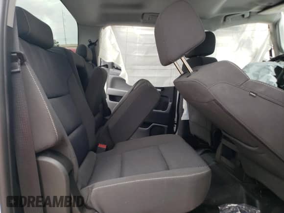 2019 Chevrolet Silverado 2500HD LT z VIN 1GC1KSEY3KF240538, wystawiony jako Copart lot #60036385 z przebiegiem Nie podano mil oraz Szkoda całkowita • Salvage title. Historia ofert i sprzedaży dostępna na DreamBid. Obrazek 10.