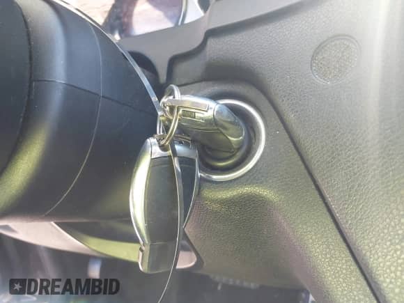 2009 Mercedes-Benz C 350 Sport z VIN WDDGF56XX9R057433, wystawiony jako IAAI lot #43468616 z przebiegiem 159 580 mil mil oraz . Historia ofert i sprzedaży dostępna na DreamBid. Obrazek 11.