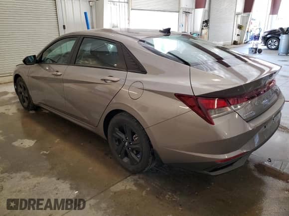 2023 Hyundai Elantra SEL с VIN KMHLM4AG2PU499807, выставлен на аукционе Copart как лот 82074855 с пробегом 31 986 миль миль и Списание • Salvage title. История ставок и продаж доступна на DreamBid. Изображение 2.