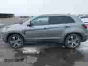 2021 Mitsubishi Outlander ES z VIN JA4APUAU9MU032592, wystawiony jako IAAI lot #41639189 z przebiegiem 44 326 mil mil oraz . Historia ofert i sprzedaży dostępna na DreamBid. Obrazek 14.